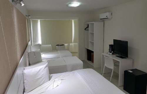 Emirates Hotel & Suites image 14