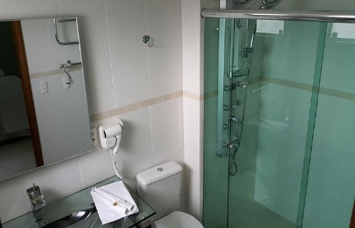 Emirates Hotel & Suites image 20