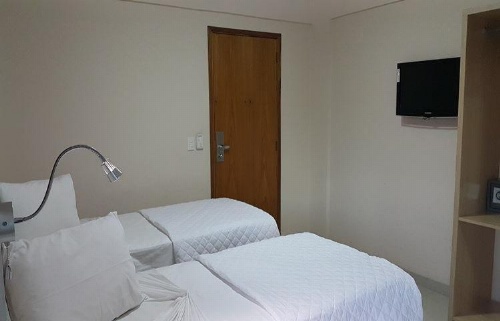 Emirates Hotel & Suites image 22