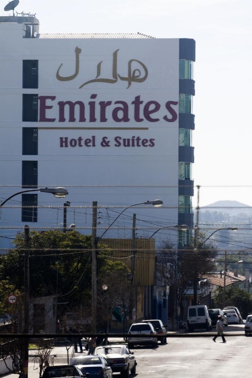 Emirates Hotel & Suites image 27