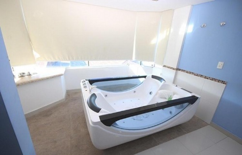 Emirates Hotel & Suites image 32