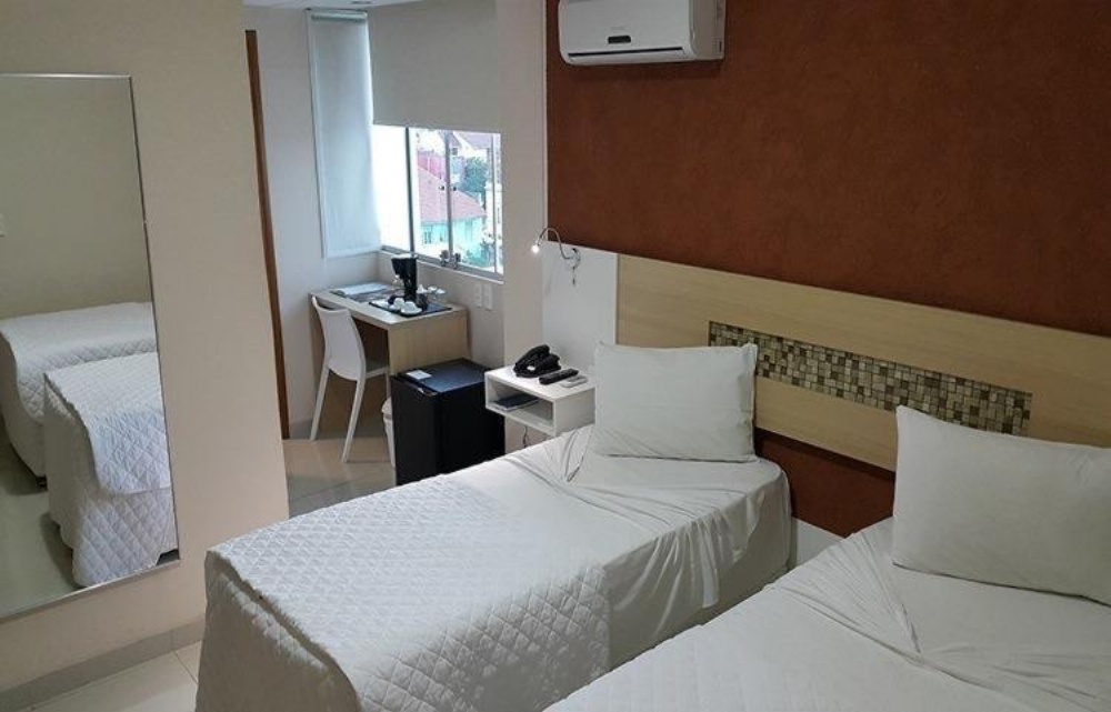 Emirates Hotel & Suites