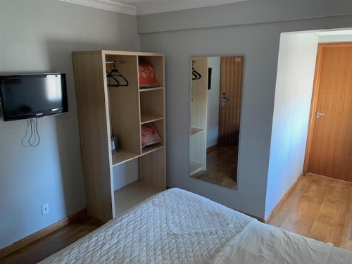 Emirates Hotel & Suites image 5